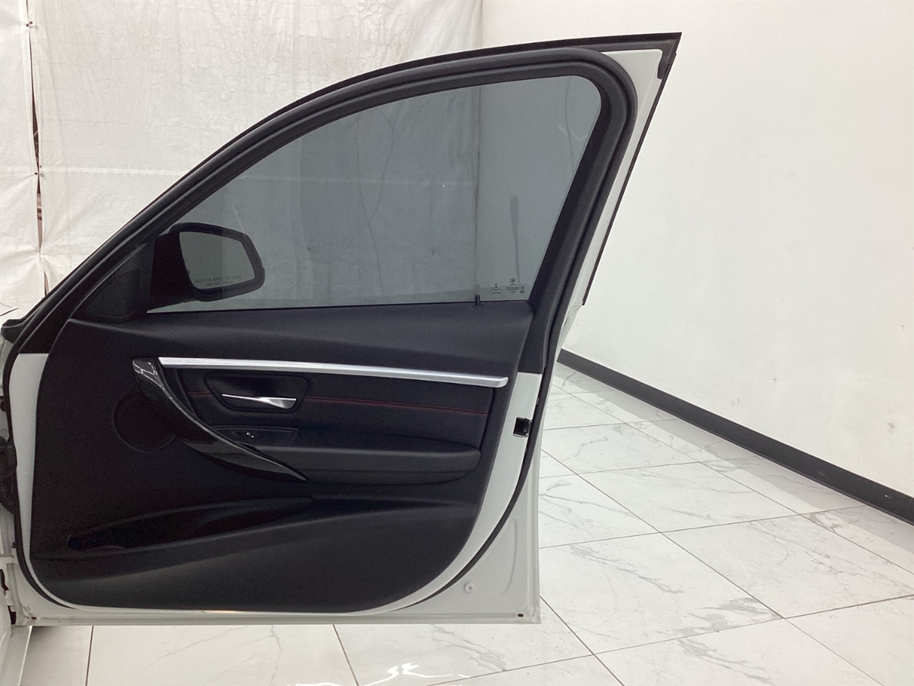 BMW 3 Series 4dr Sdn 328i RWD South Africa SULEV 2016