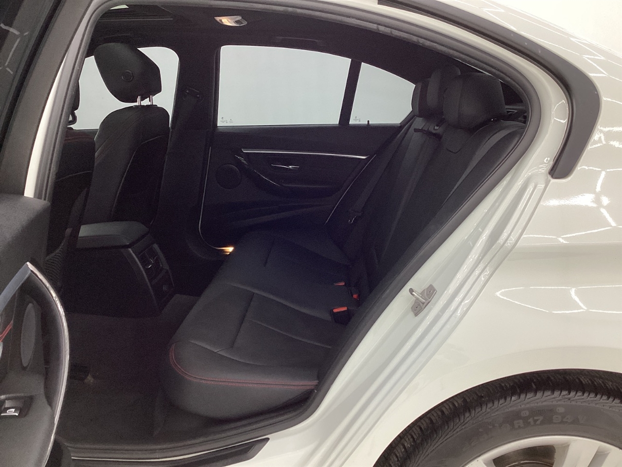 BMW 3 Series 4dr Sdn 328i RWD South Africa SULEV 2016