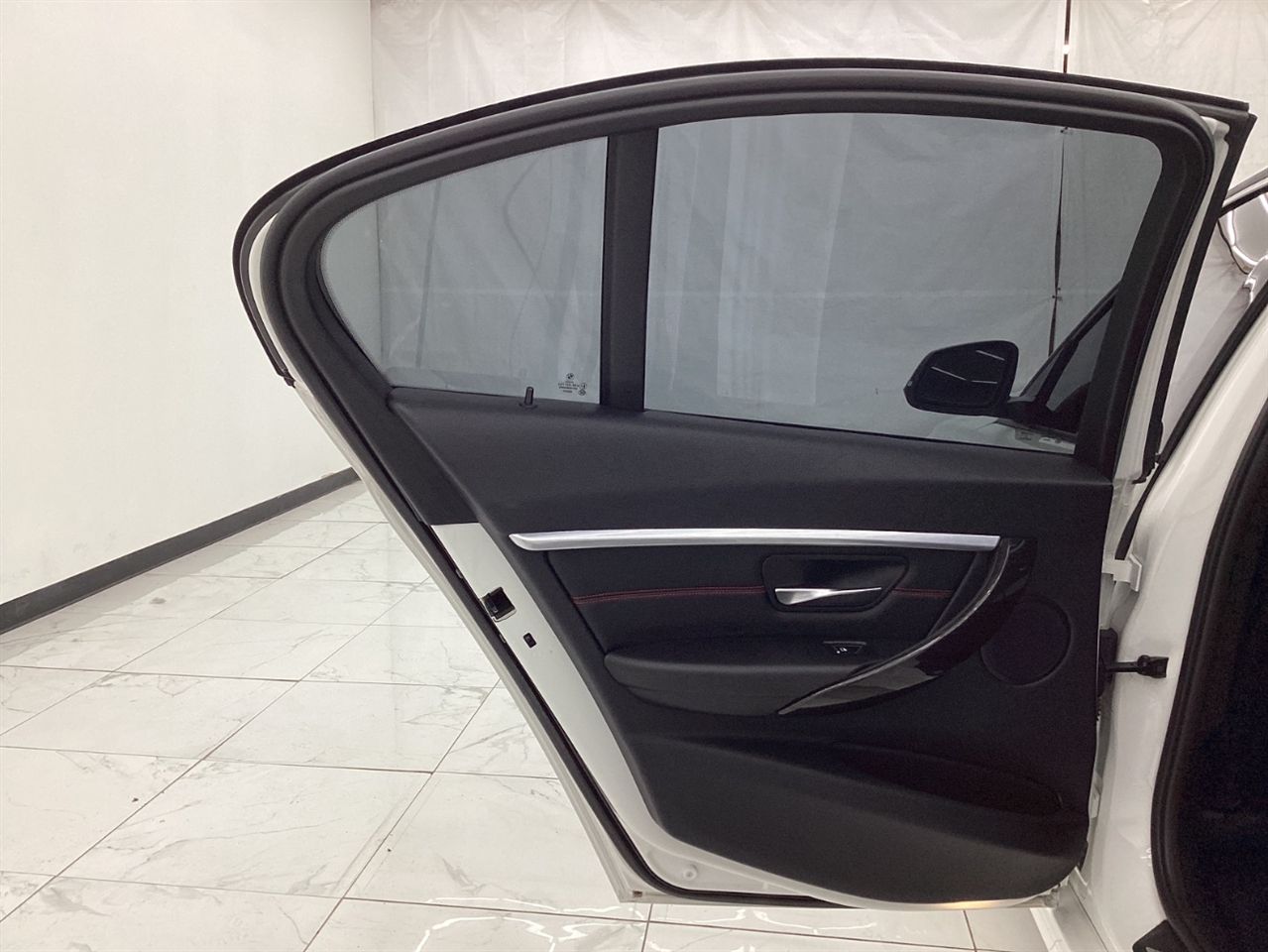 BMW 3 Series 4dr Sdn 328i RWD South Africa SULEV 2016