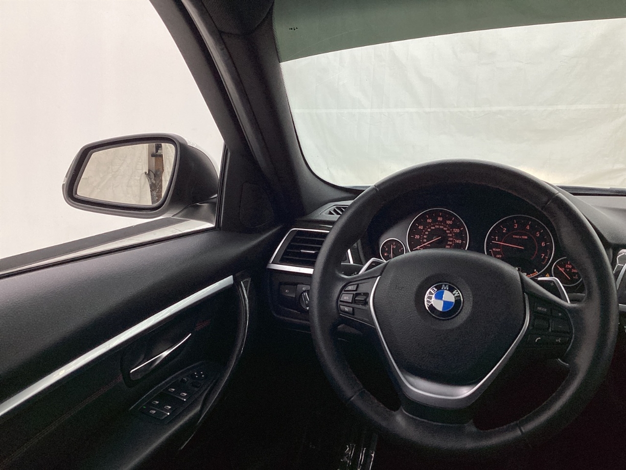 BMW 3 Series 4dr Sdn 328i RWD South Africa SULEV 2016