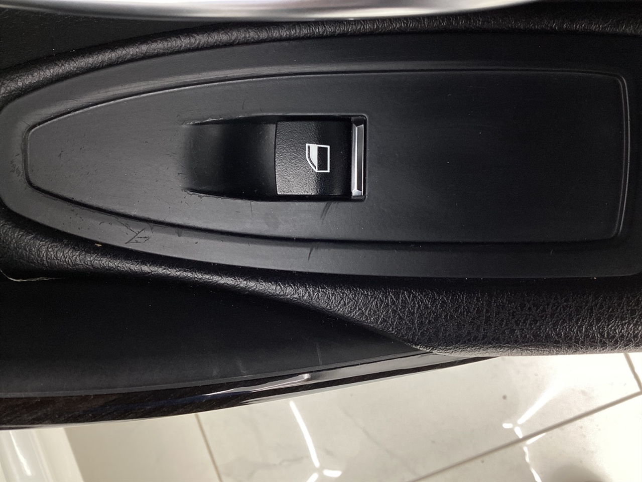 BMW 3 Series 4dr Sdn 328i RWD South Africa SULEV 2016