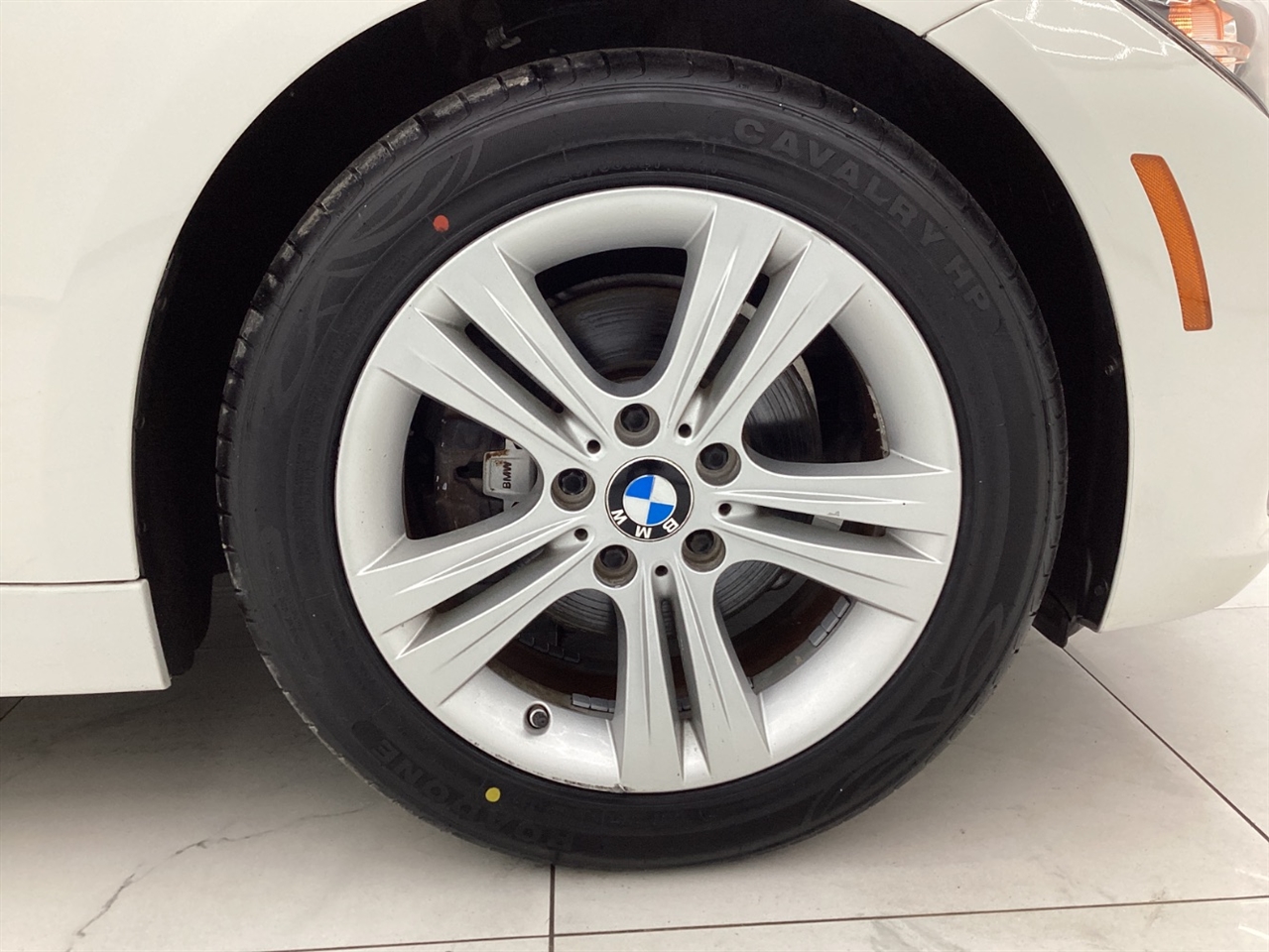 BMW 3 Series 4dr Sdn 328i RWD South Africa SULEV 2016