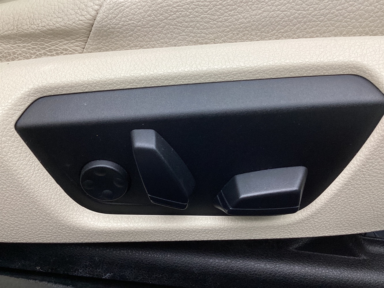 BMW 4 Series 4dr Sdn 428i RWD Gran Coupe 2015