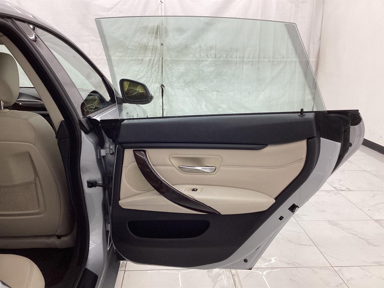 BMW 4 Series 4dr Sdn 428i RWD Gran Coupe 2015