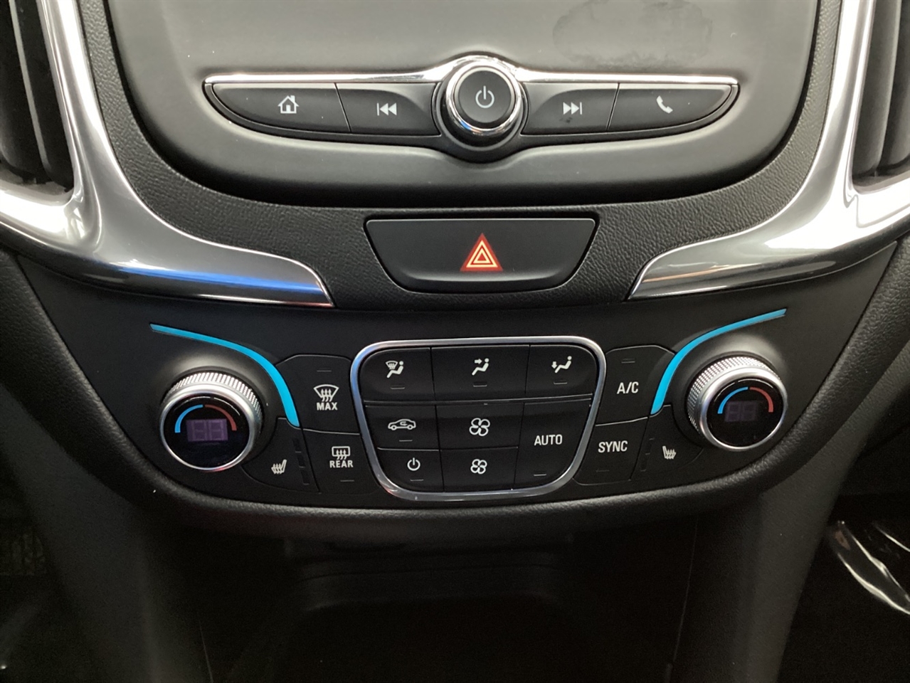 Chevrolet Equinox FWD 4dr LT w/1LT 2018