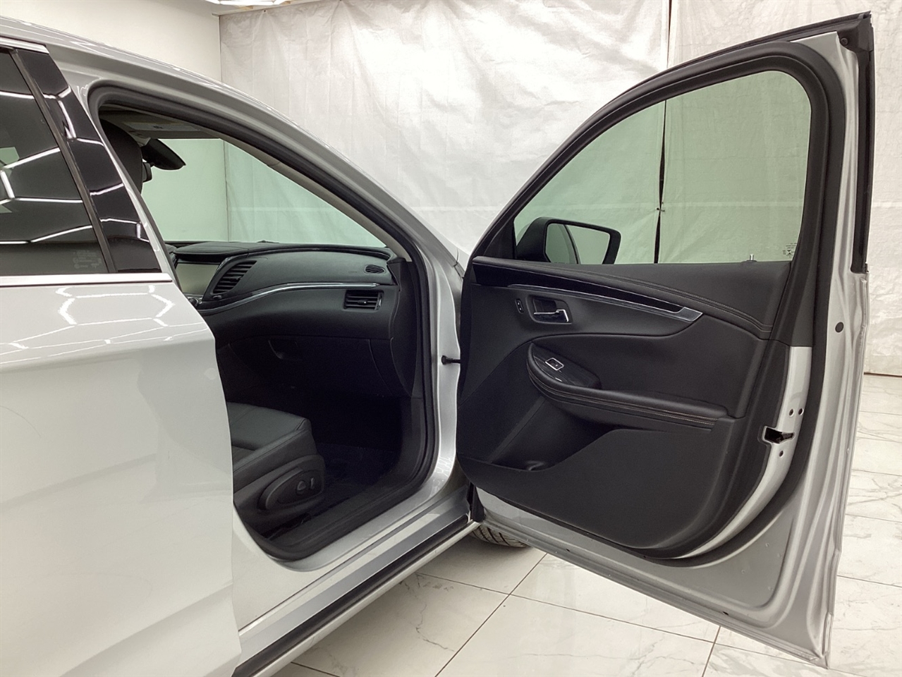 Chevrolet Impala 4dr Sdn LT w/1LT 2019