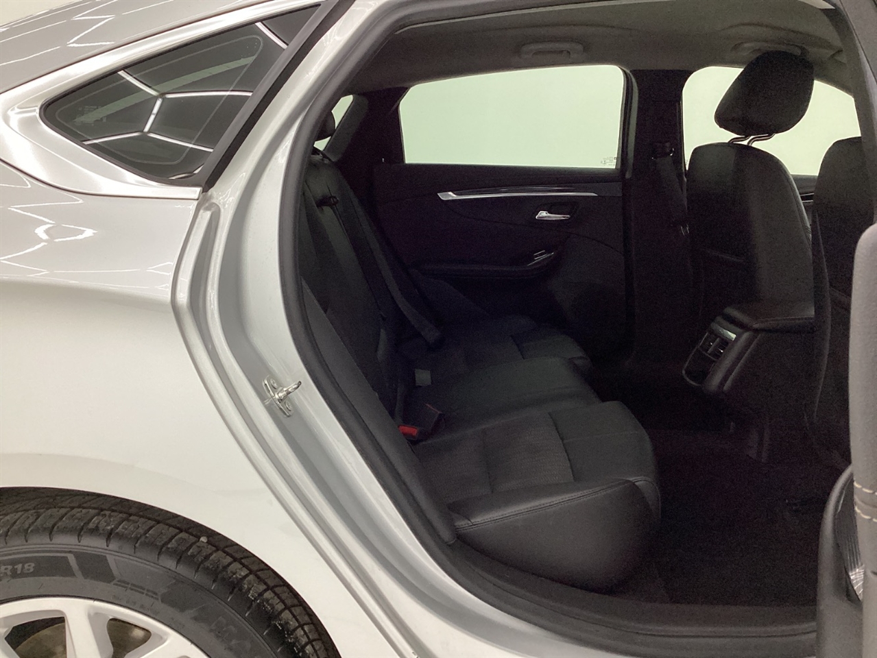 Chevrolet Impala 4dr Sdn LT w/1LT 2019