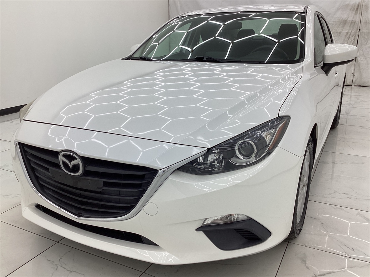 2016 Mazda MAZDA3 i Sport's photo