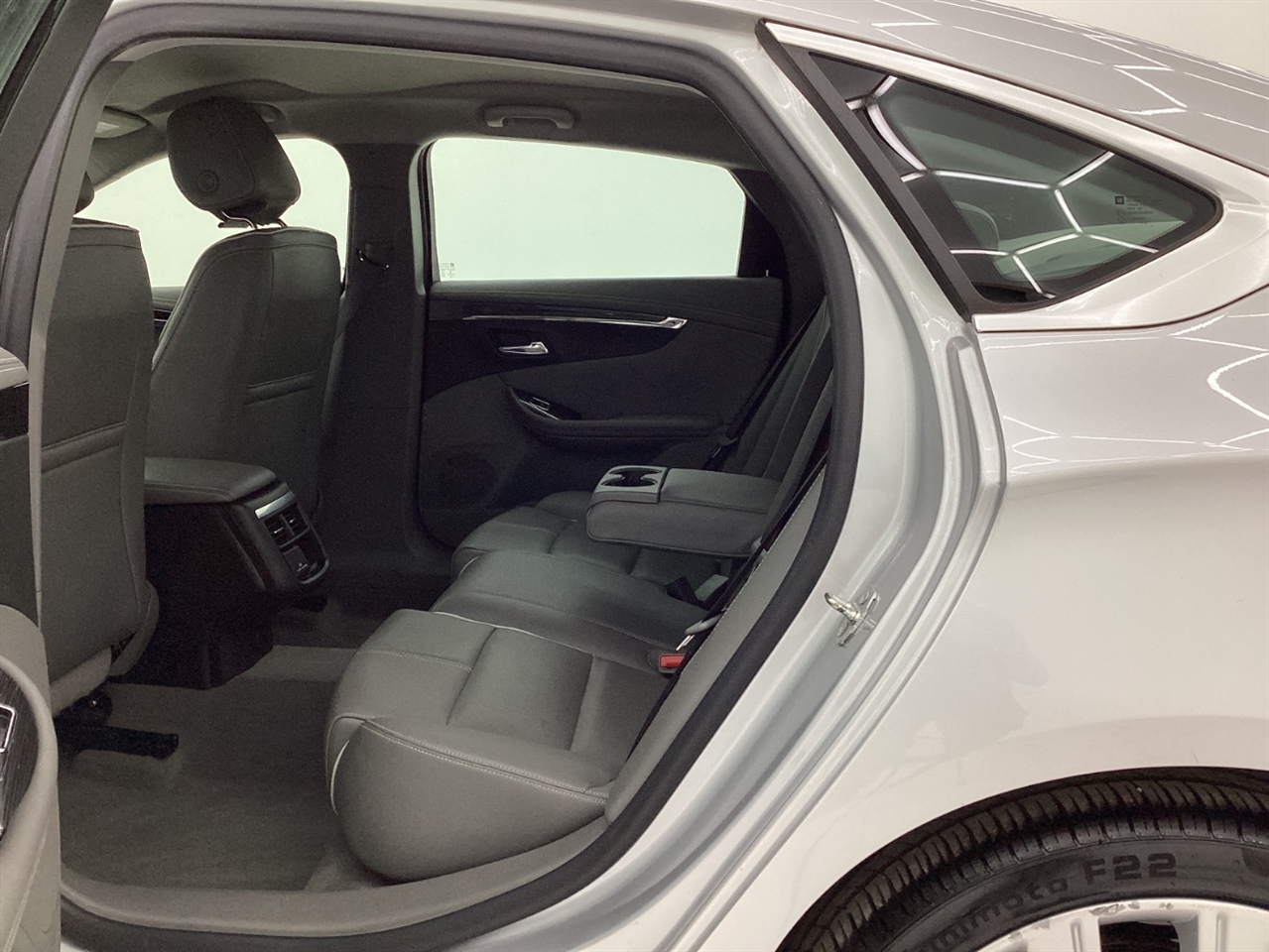 Chevrolet Impala 4dr Sdn Premier w/2LZ 2017