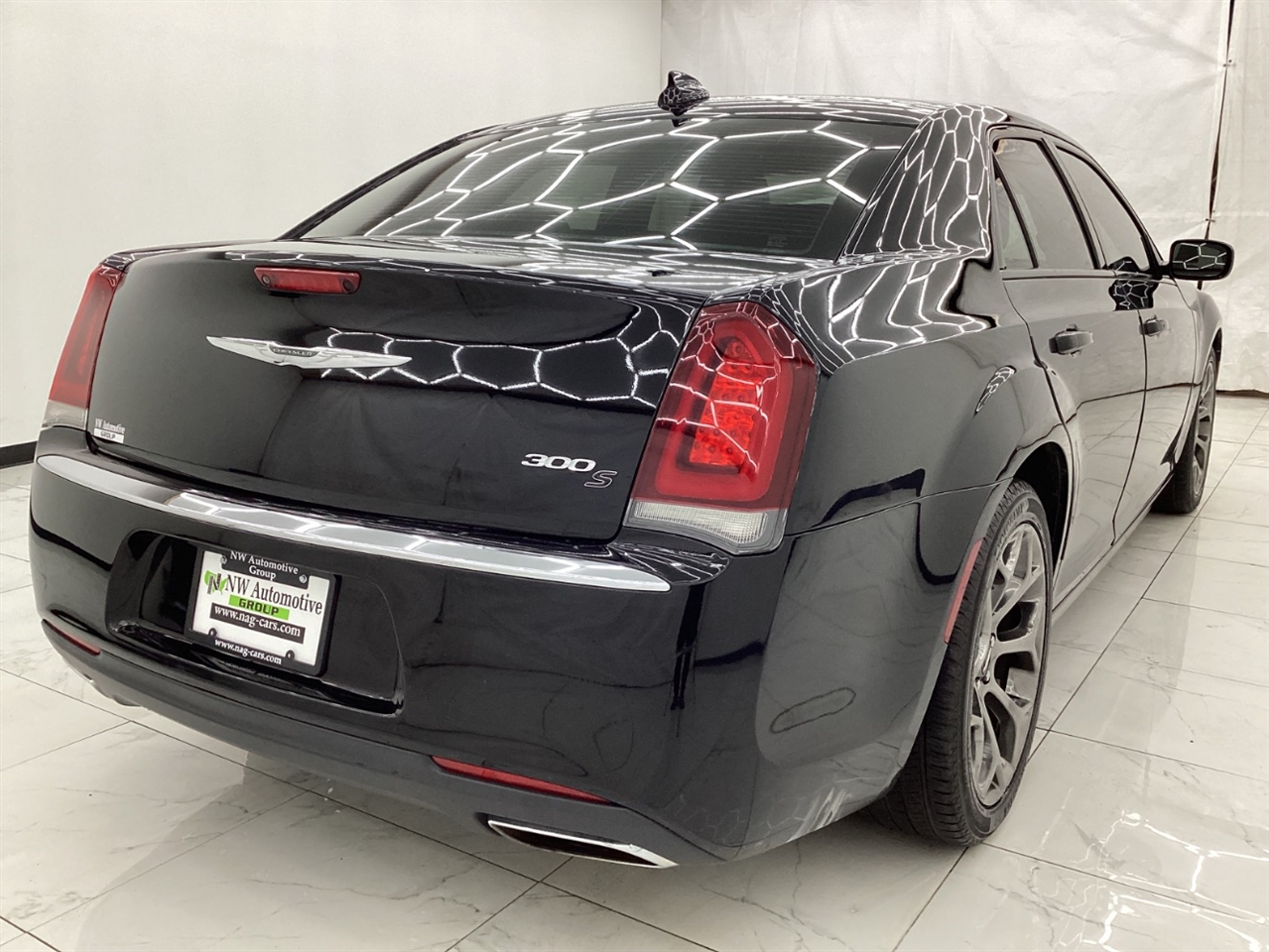 Chrysler 300 4dr Sdn 300S RWD 2015