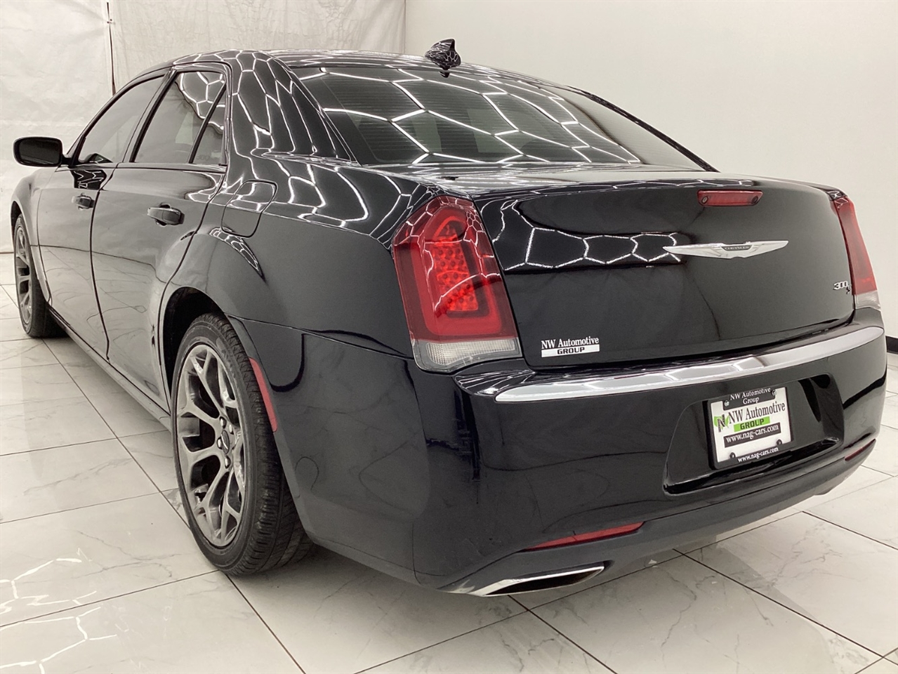 Chrysler 300 4dr Sdn 300S RWD 2015