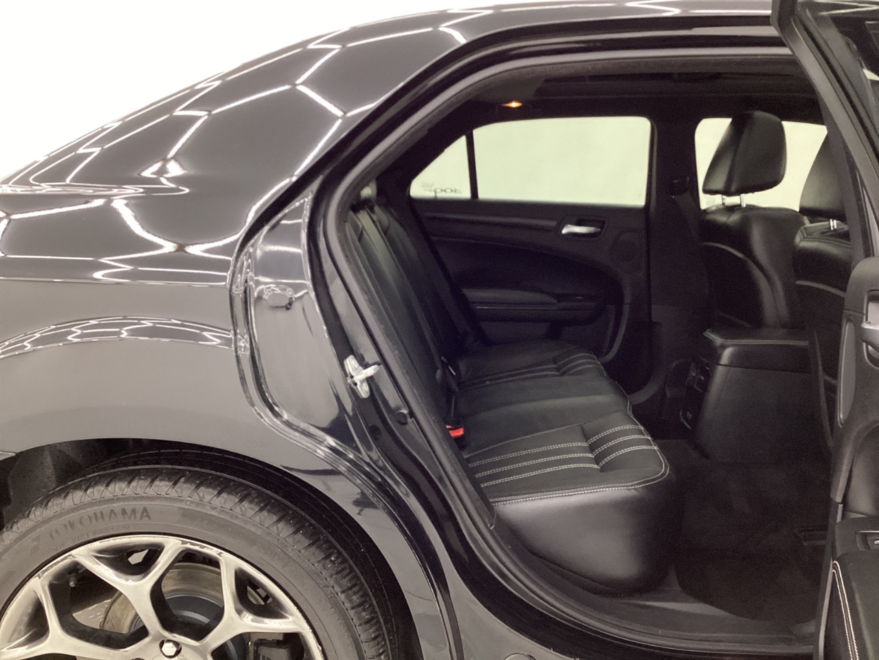 Chrysler 300 4dr Sdn 300S RWD 2015