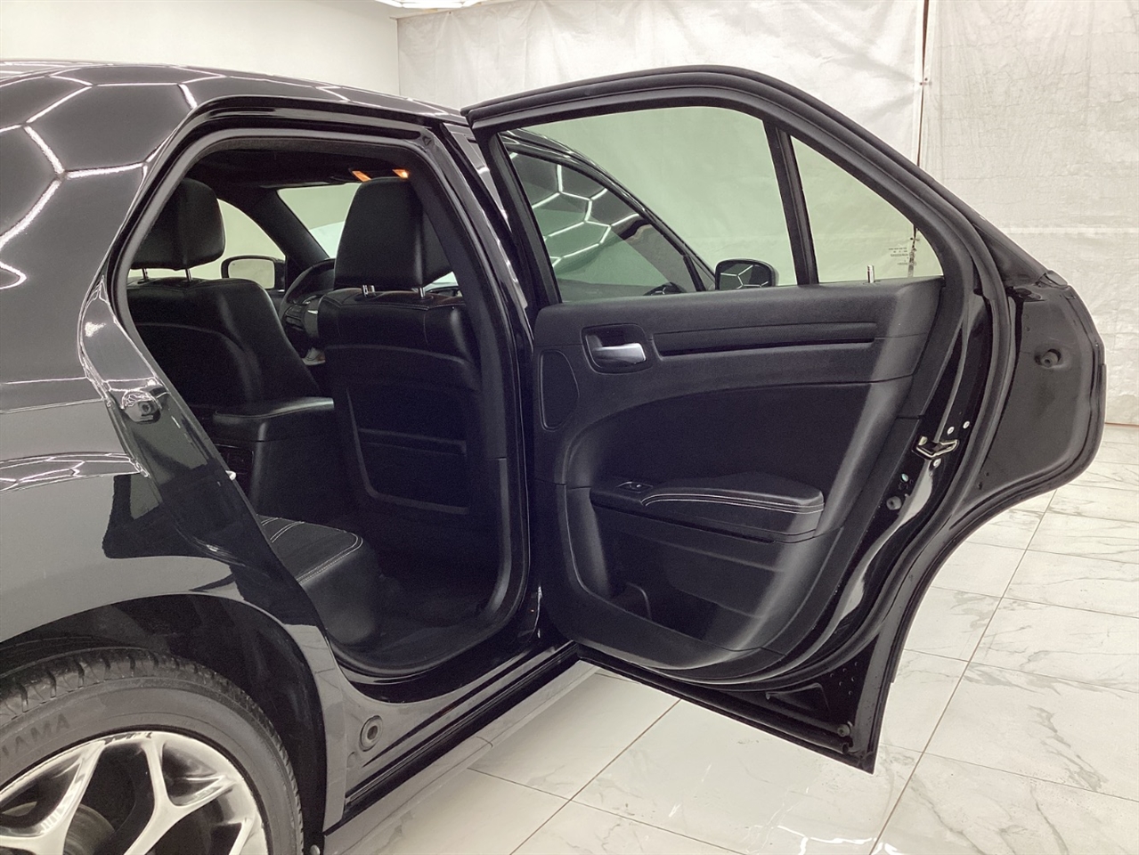 Chrysler 300 4dr Sdn 300S RWD 2015