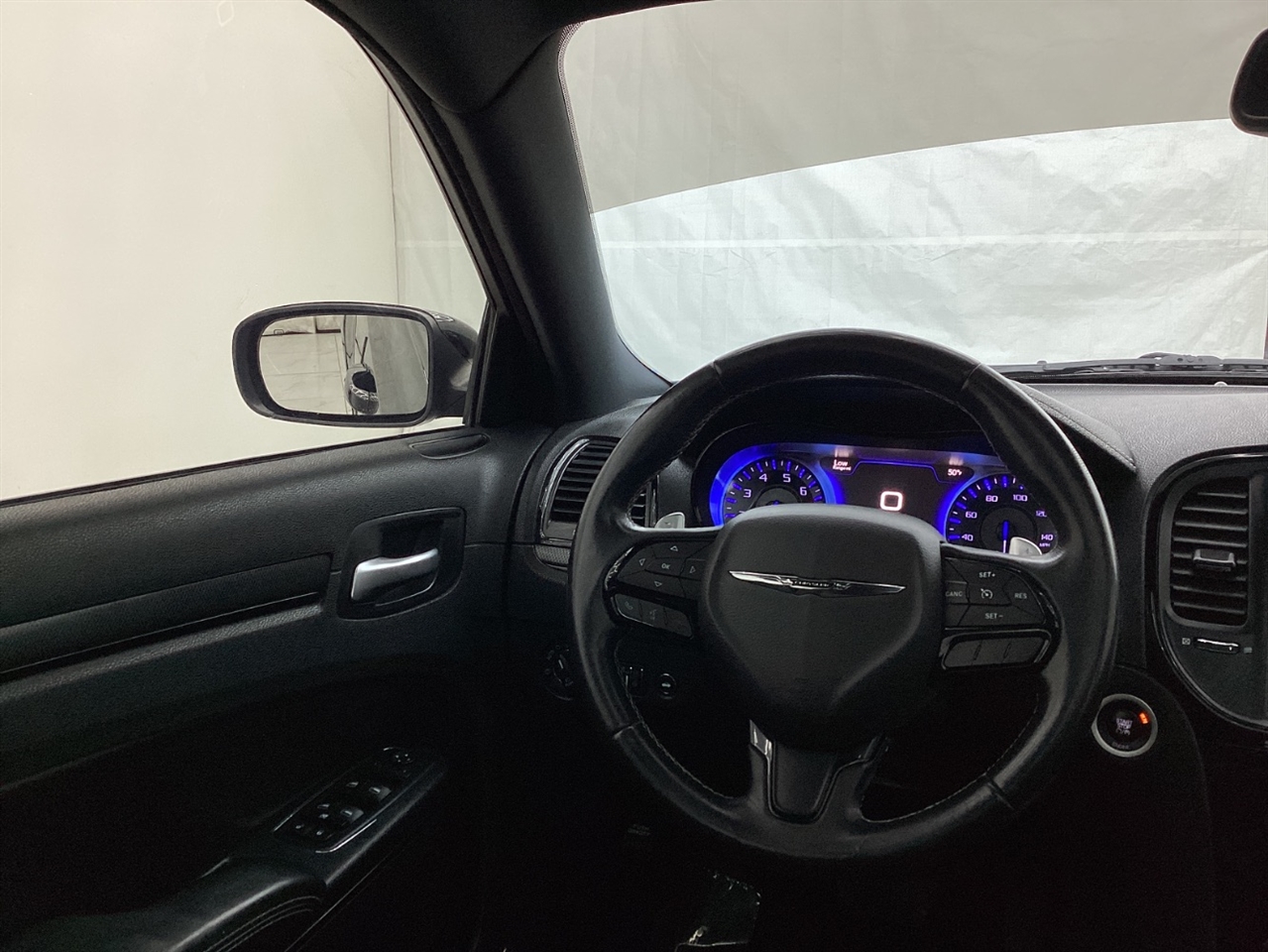 Chrysler 300 4dr Sdn 300S RWD 2015