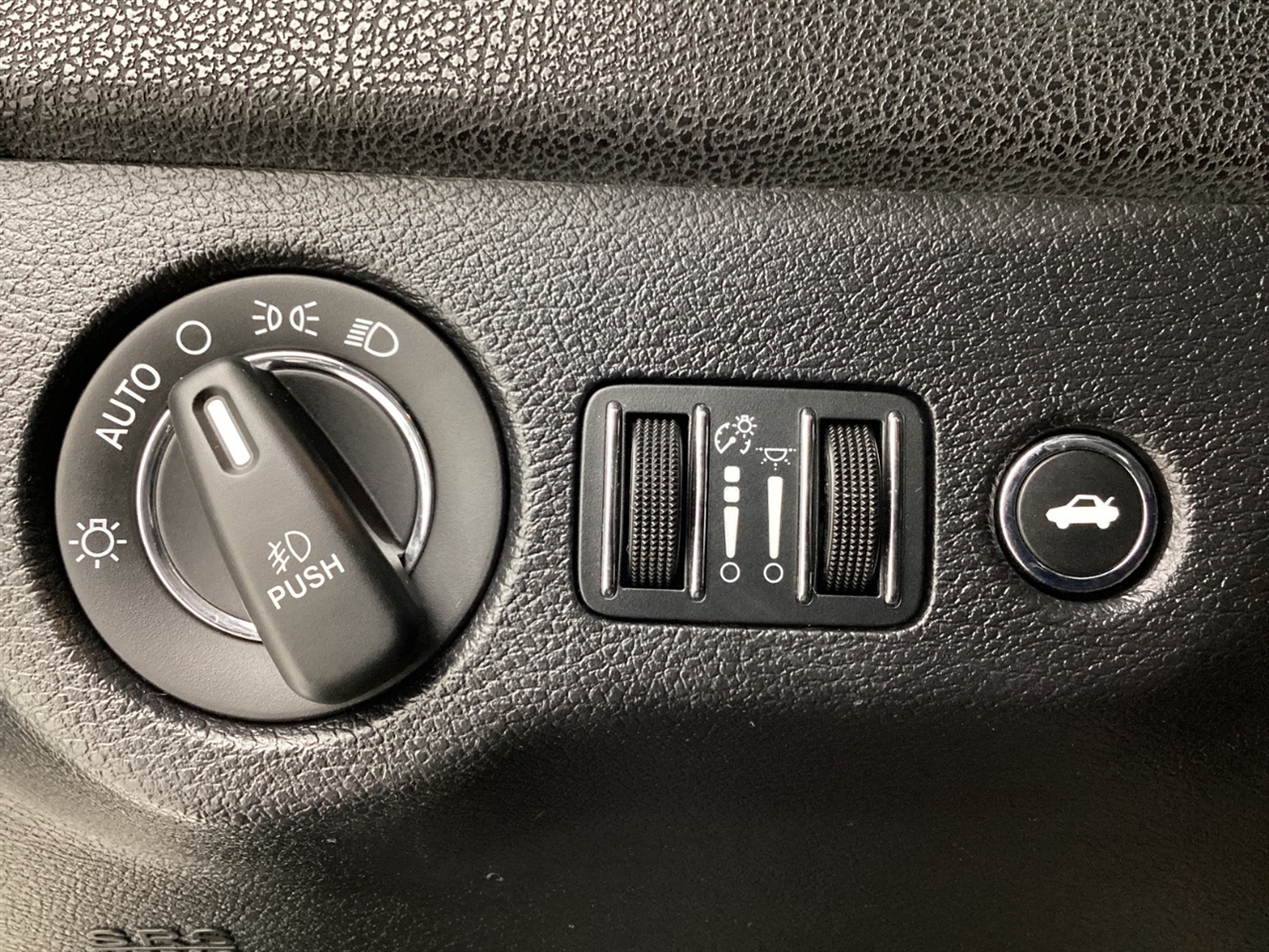 Chrysler 300 4dr Sdn 300S RWD 2015