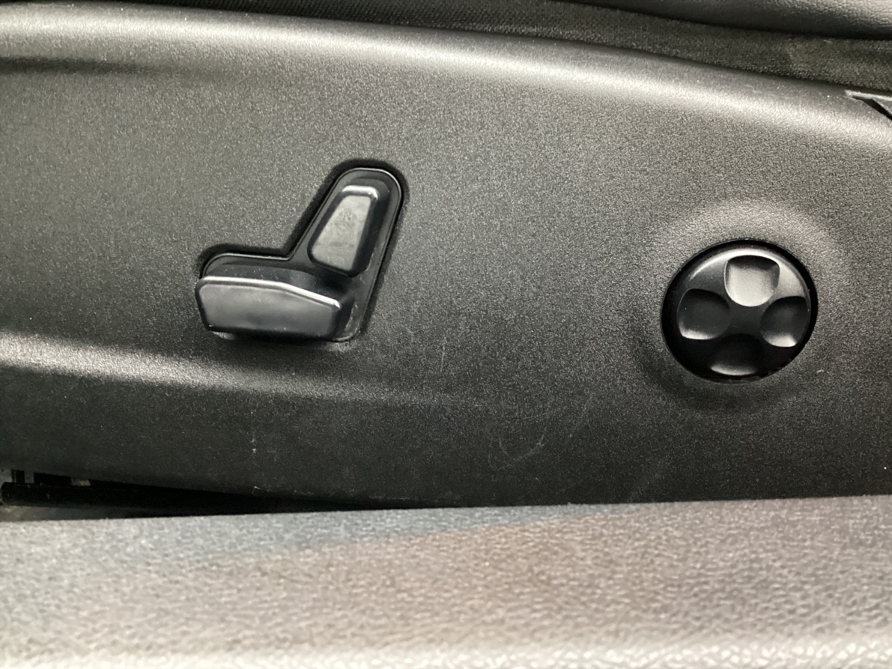 Chrysler 300 4dr Sdn 300S RWD 2015