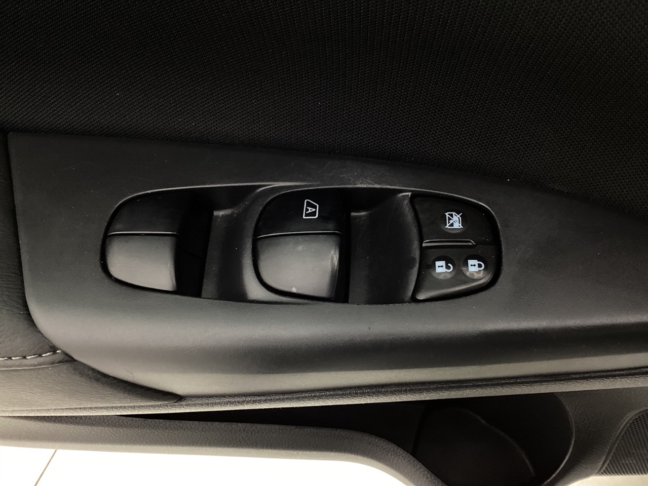 Nissan Sentra SV CVT 2017