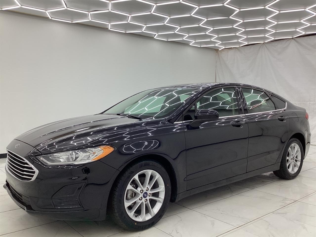 Ford Fusion SE FWD 2020