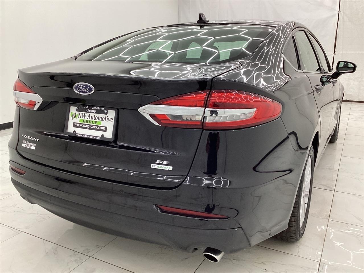 Ford Fusion SE FWD 2020