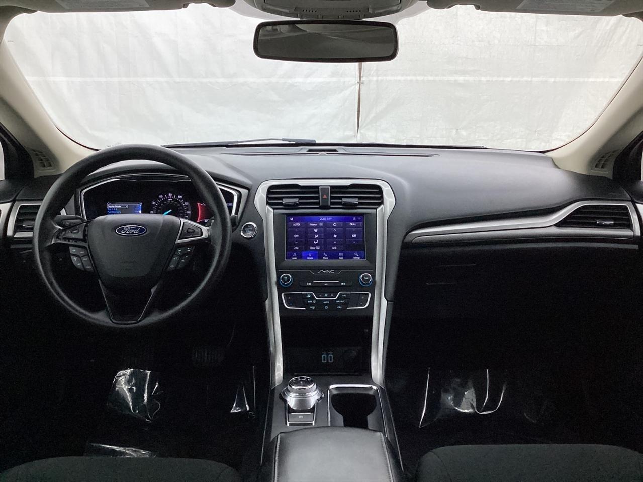 Ford Fusion SE FWD 2020