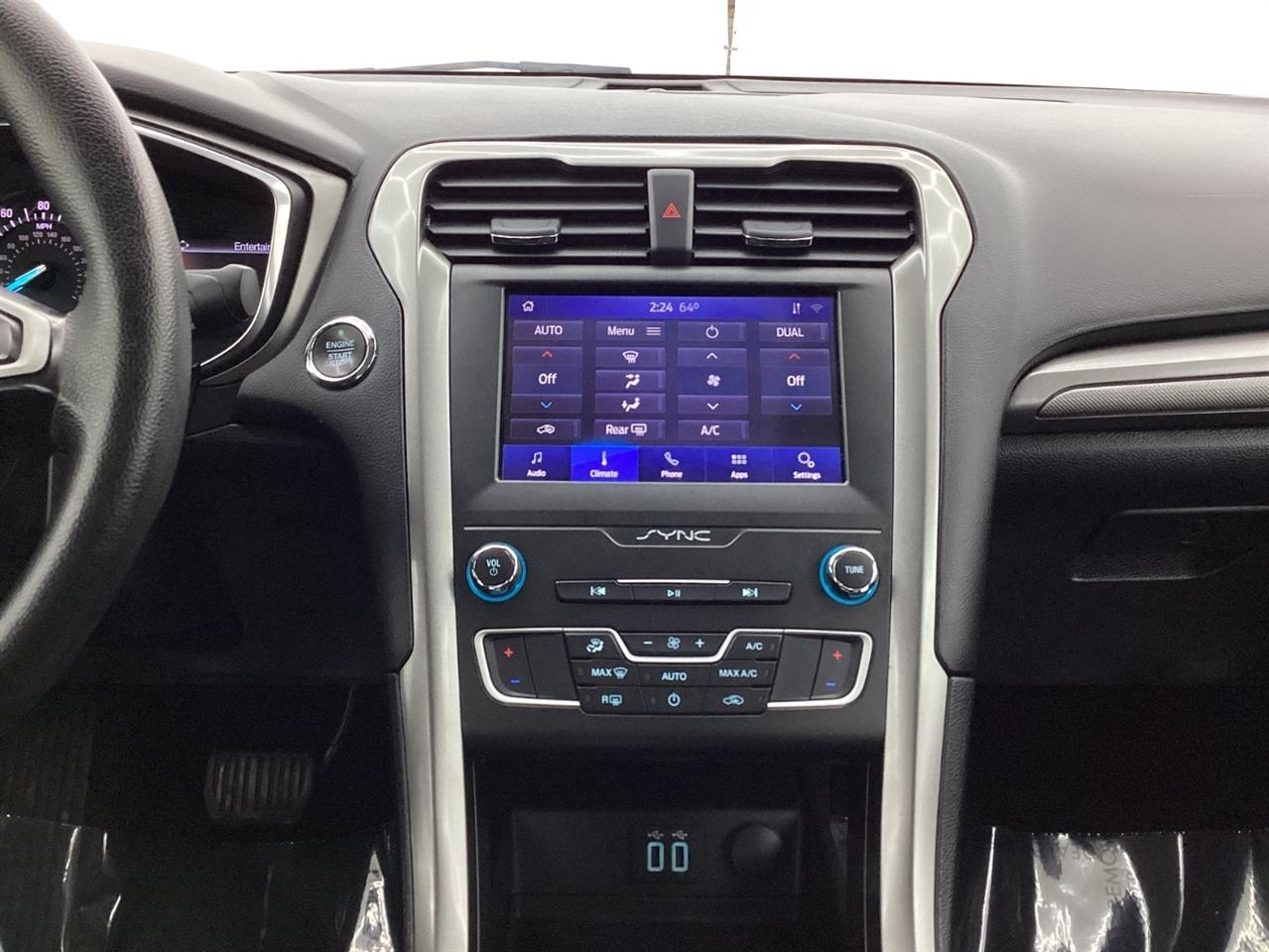 Ford Fusion SE FWD 2020