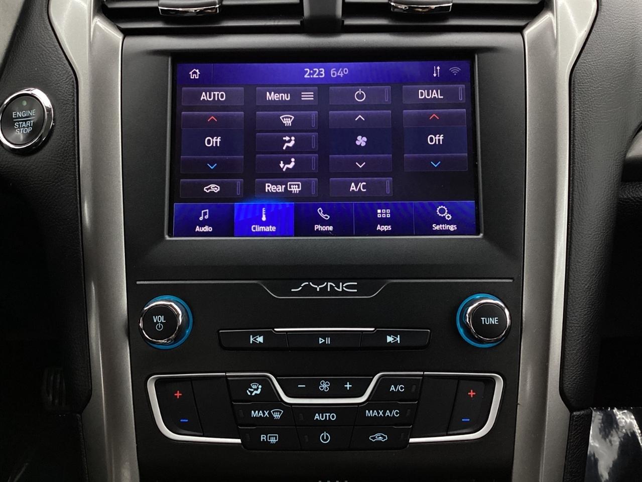 Ford Fusion SE FWD 2020