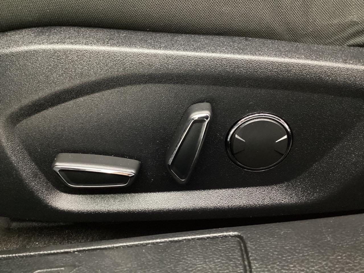 Ford Fusion SE FWD 2020