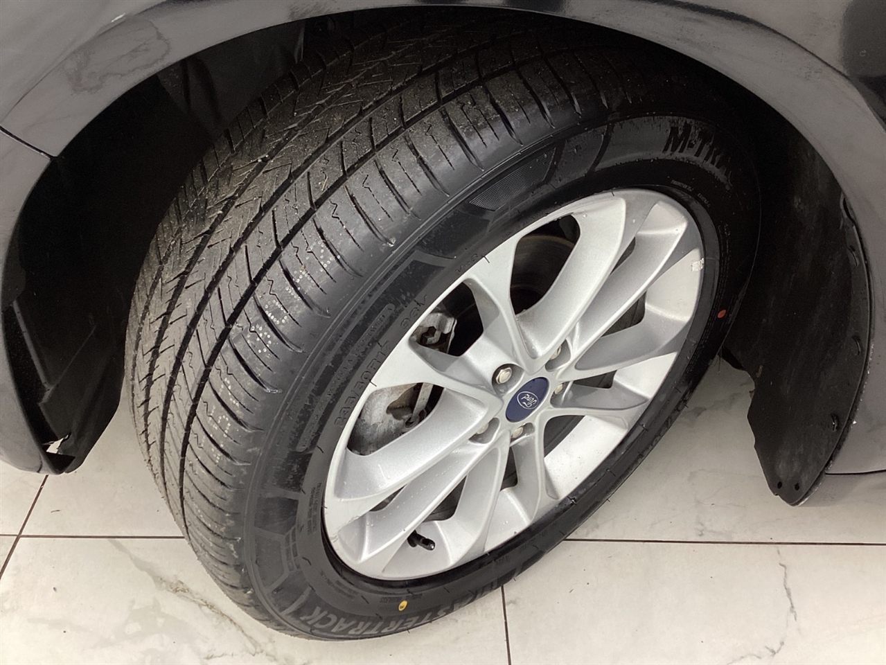 Ford Fusion SE FWD 2020