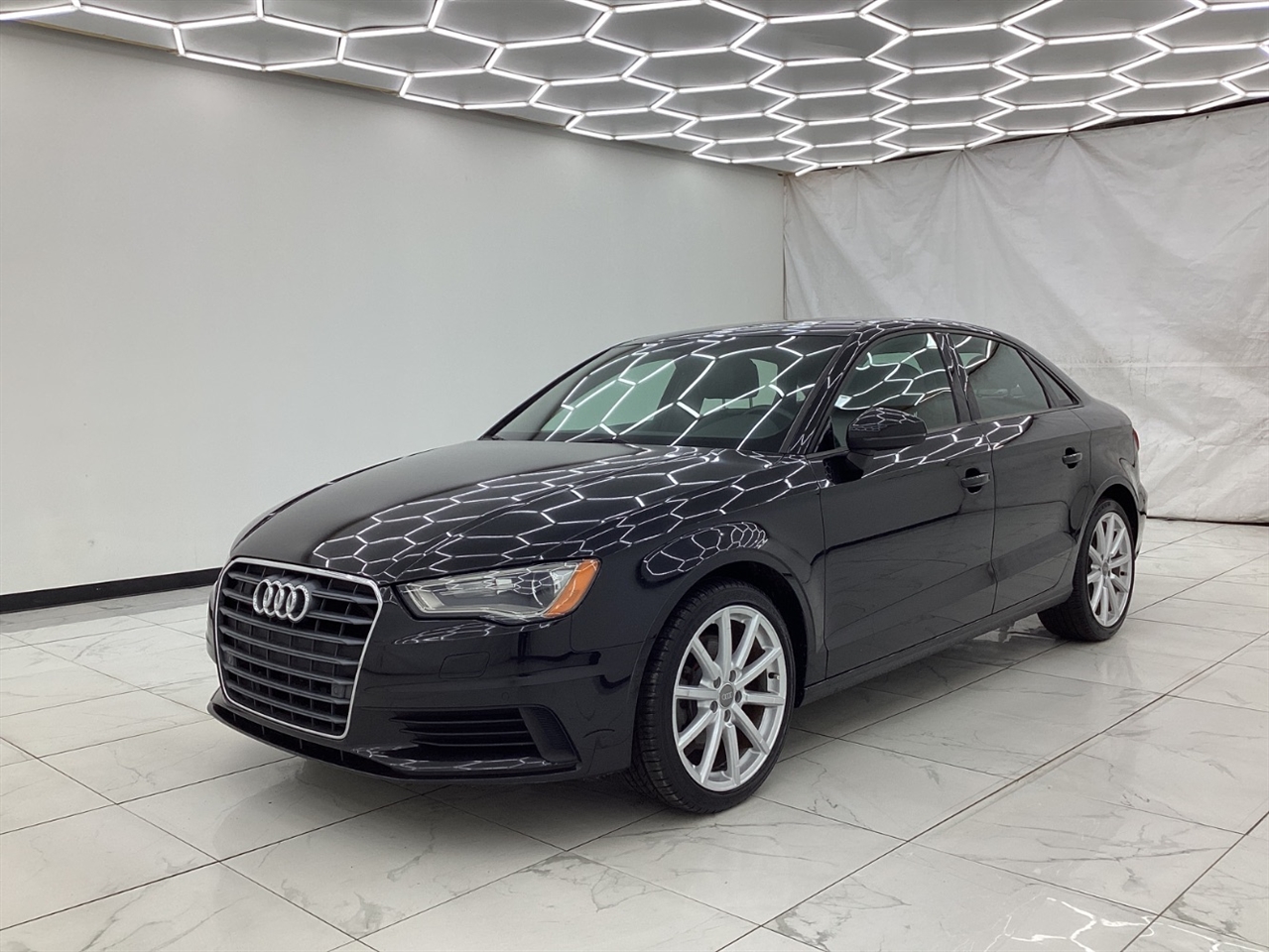 Audi A3 4dr Sdn FWD 1.8T Premium 2016