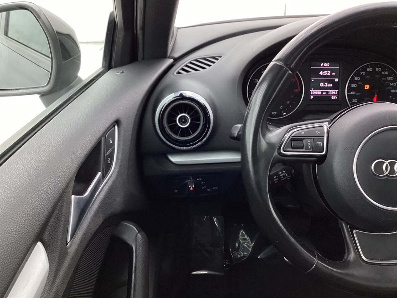 Audi A3 4dr Sdn FWD 1.8T Premium 2016