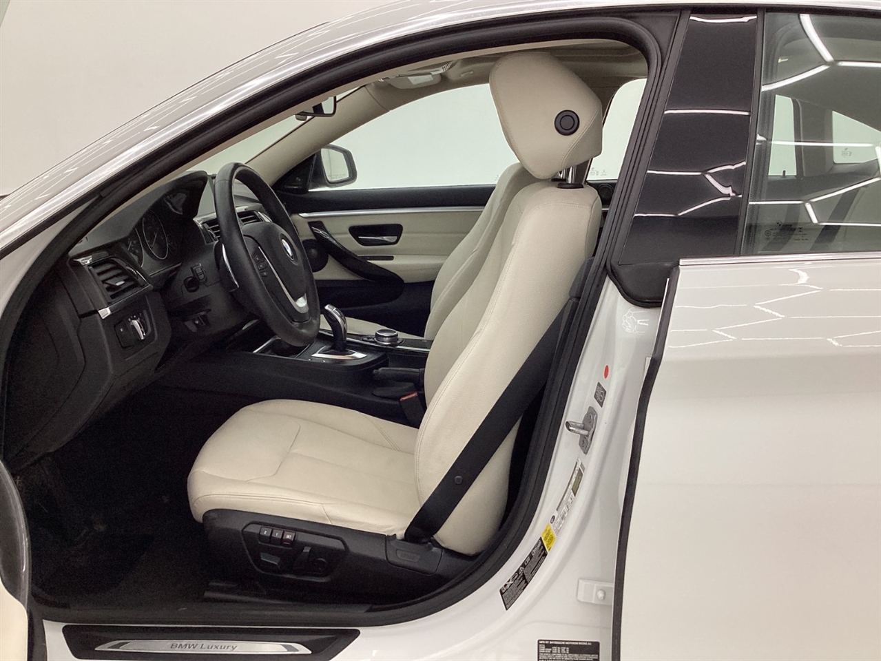 BMW 4 Series 4dr Sdn 428i xDrive AWD Gran Coupe SULEV 2015