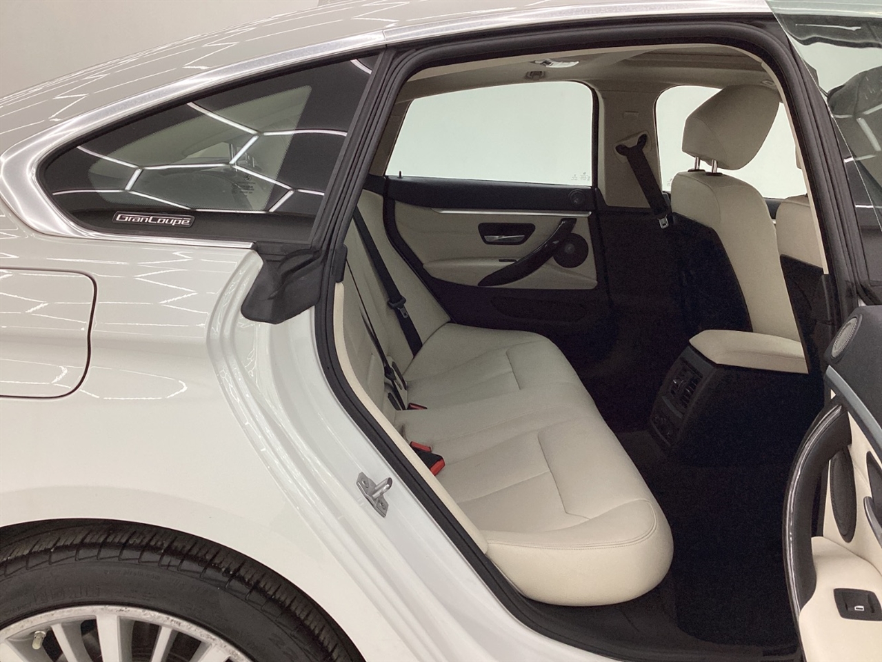 BMW 4 Series 4dr Sdn 428i xDrive AWD Gran Coupe SULEV 2015