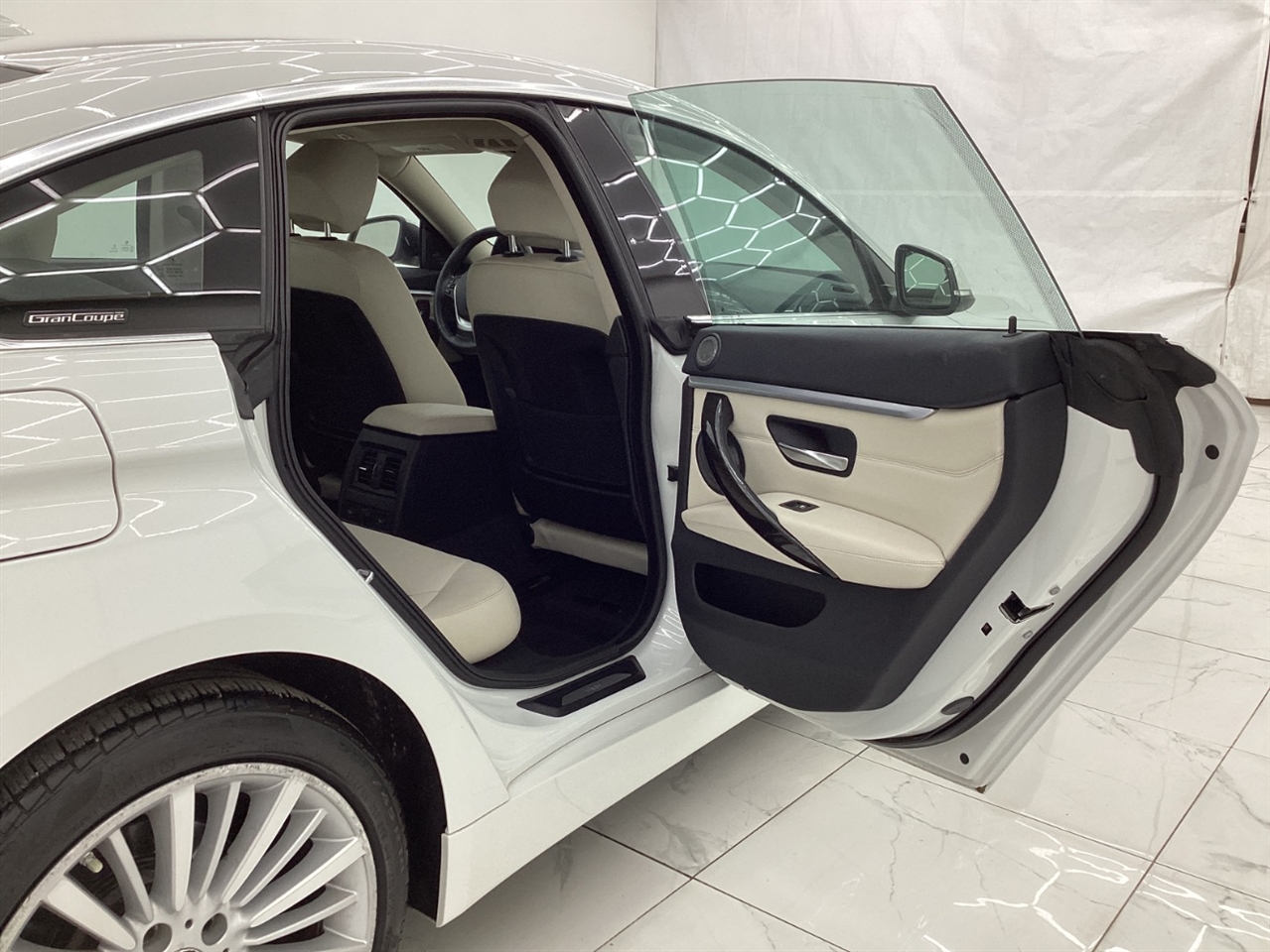 BMW 4 Series 4dr Sdn 428i xDrive AWD Gran Coupe SULEV 2015