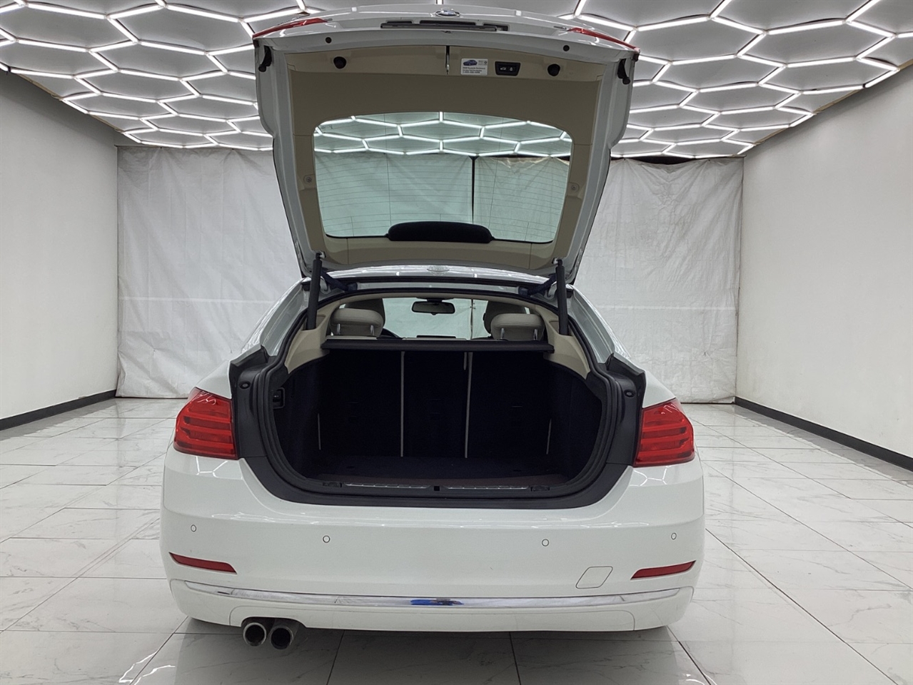 BMW 4 Series 4dr Sdn 428i xDrive AWD Gran Coupe SULEV 2015