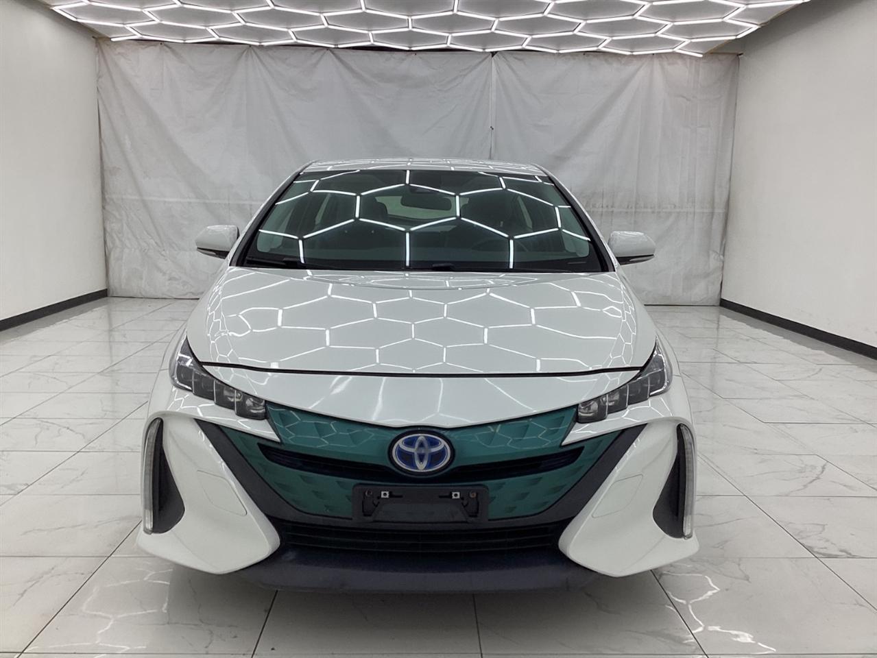 Toyota Prius Prime Advanced (Natl) 2018