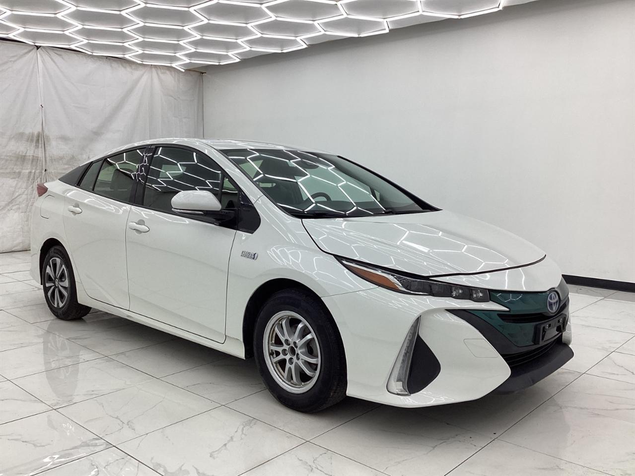 Toyota Prius Prime Advanced (Natl) 2018