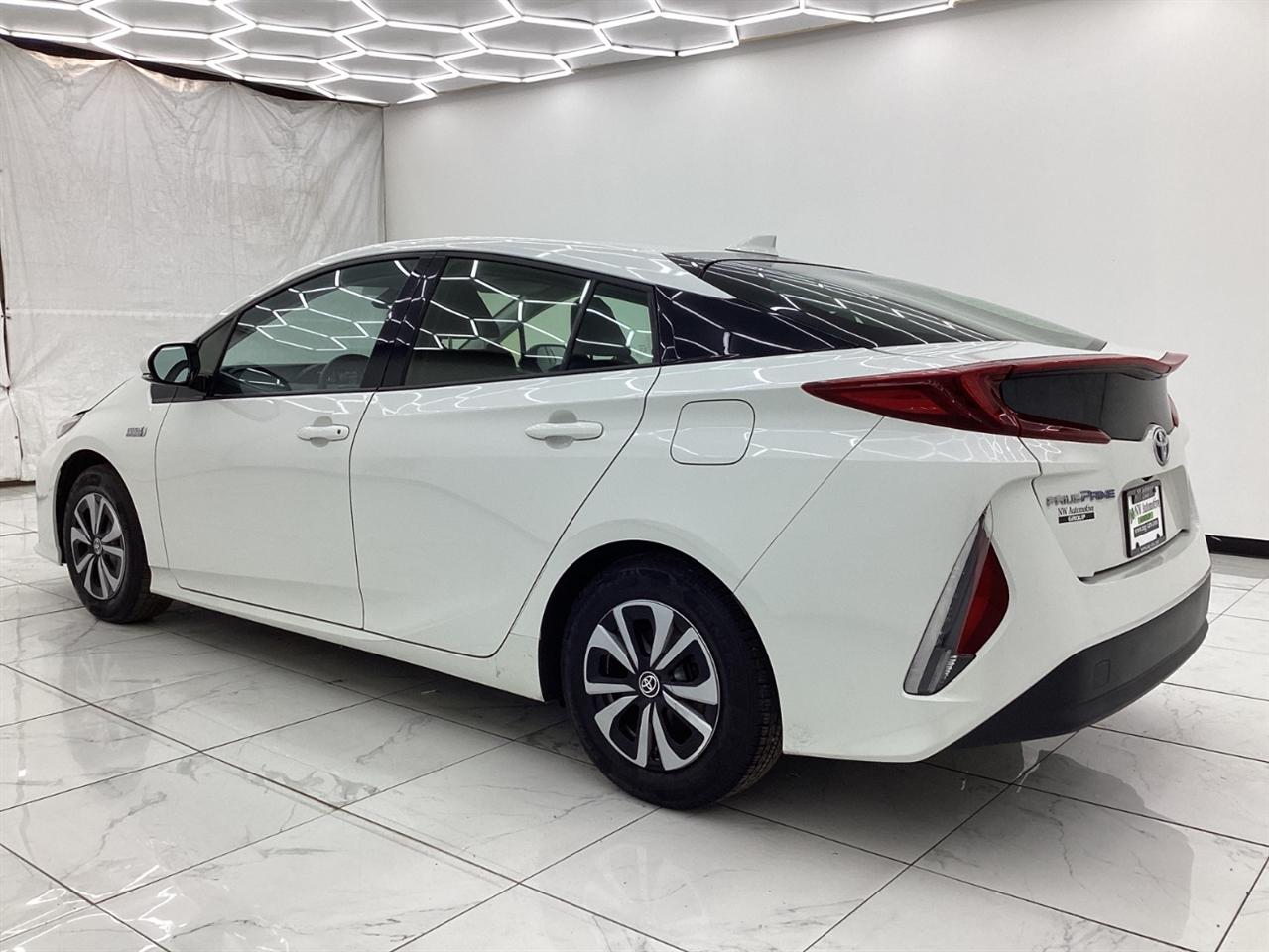 Toyota Prius Prime Advanced (Natl) 2018