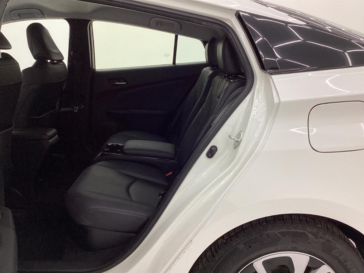 Toyota Prius Prime Advanced (Natl) 2018