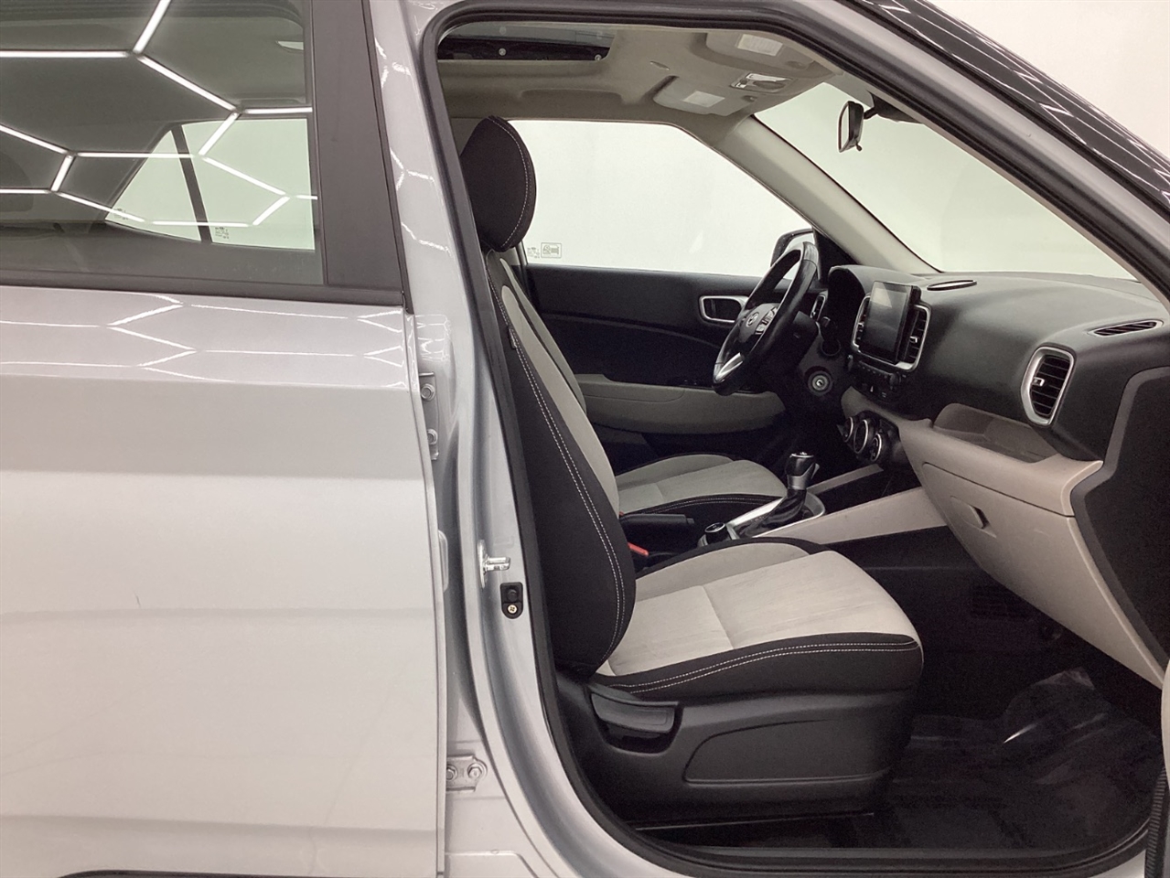 Hyundai Venue SEL IVT 2020