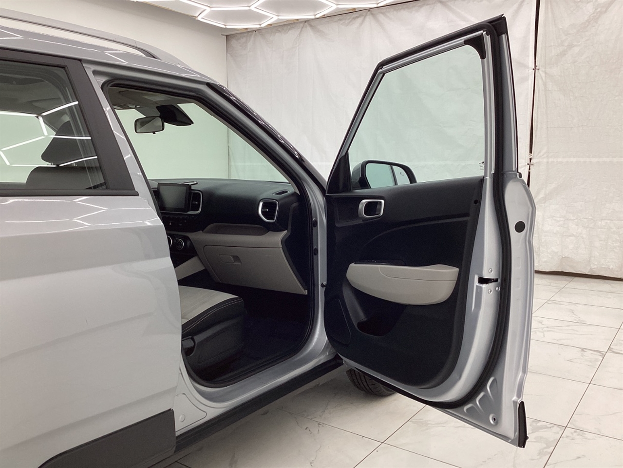 Hyundai Venue SEL IVT 2020