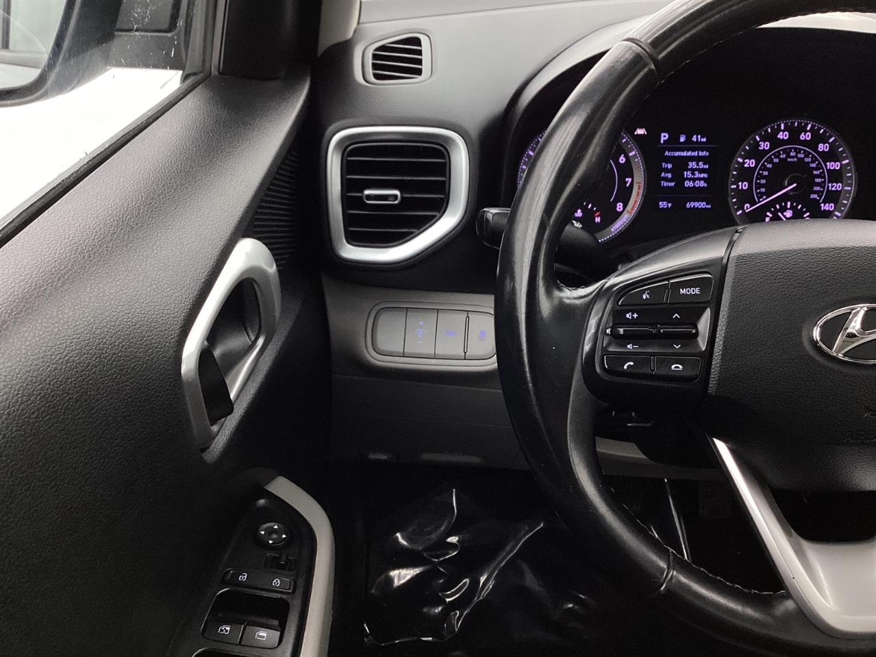 Hyundai Venue SEL IVT 2020