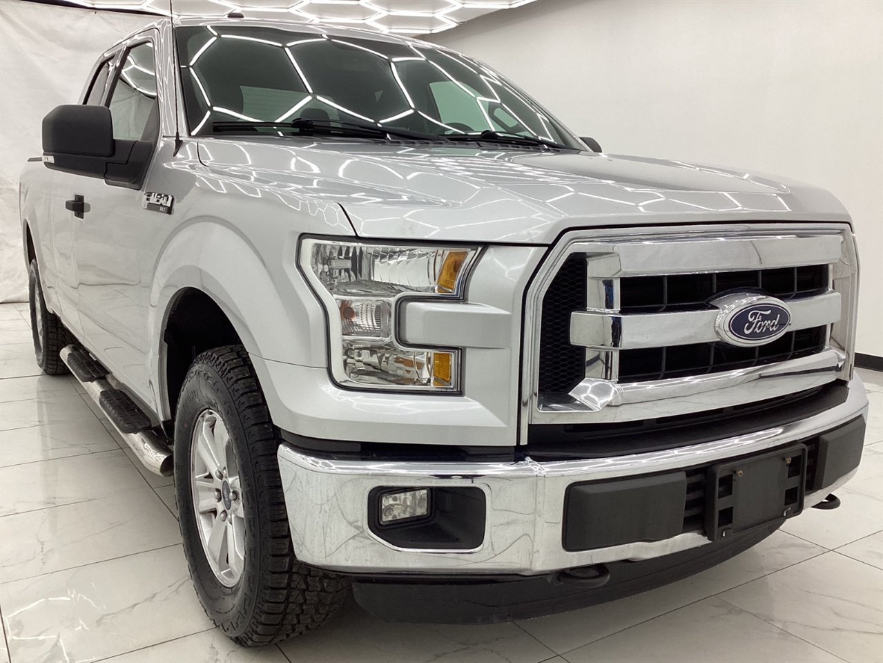 Ford 150 4WD SuperCab 145" XLT 2016