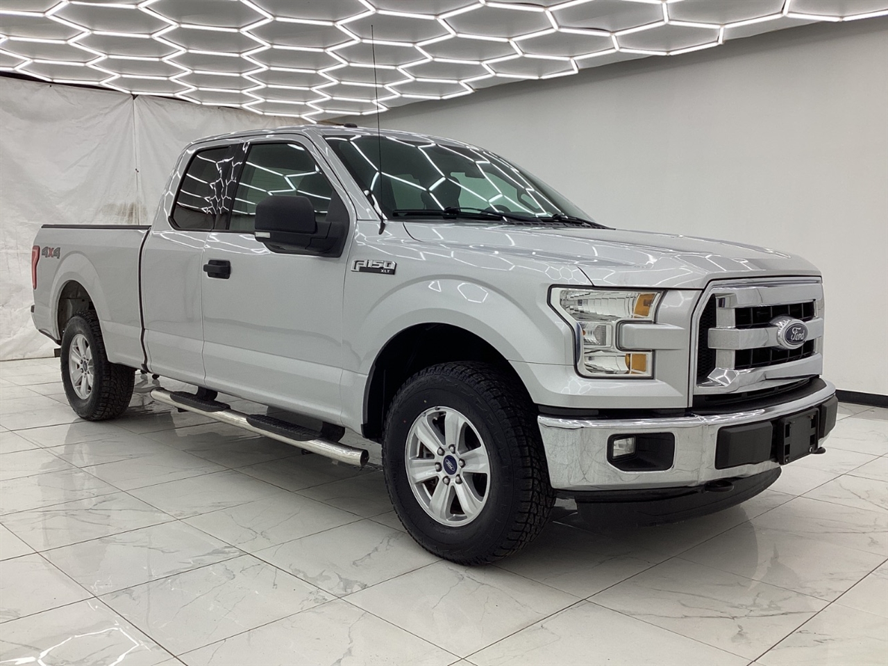 Ford 150 4WD SuperCab 145" XLT 2016