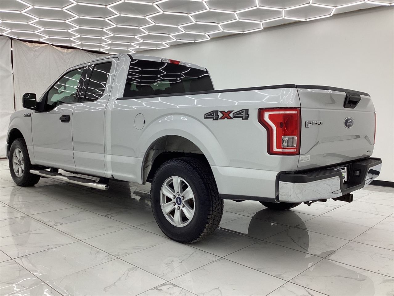 Ford 150 4WD SuperCab 145" XLT 2016