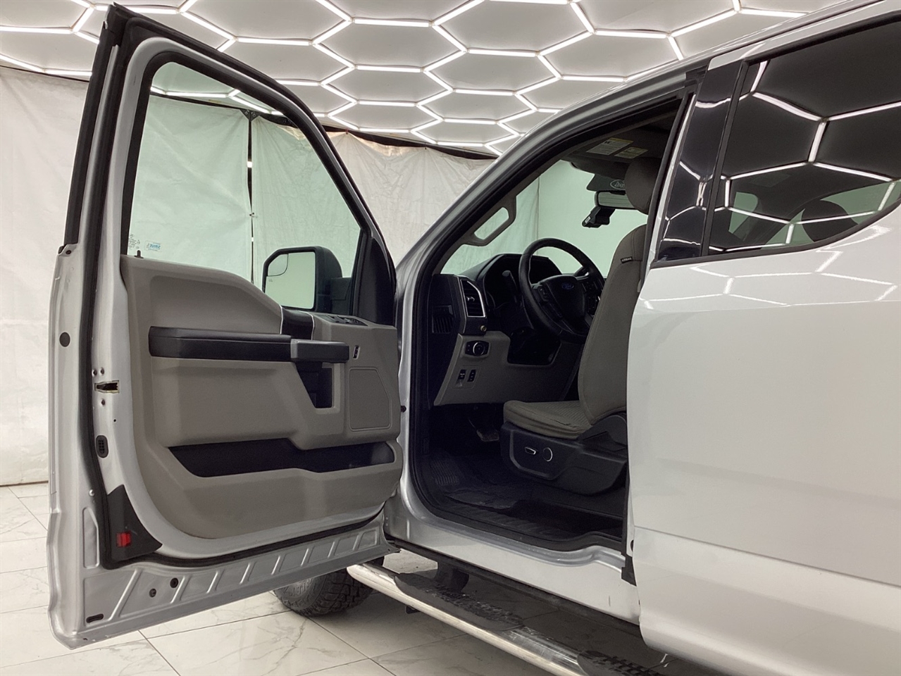 Ford 150 4WD SuperCab 145" XLT 2016