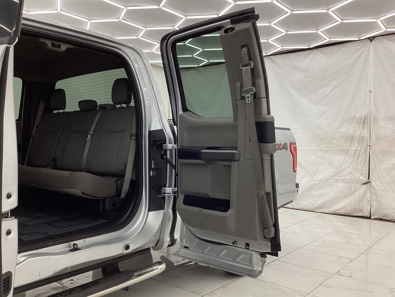 Ford 150 4WD SuperCab 145" XLT 2016