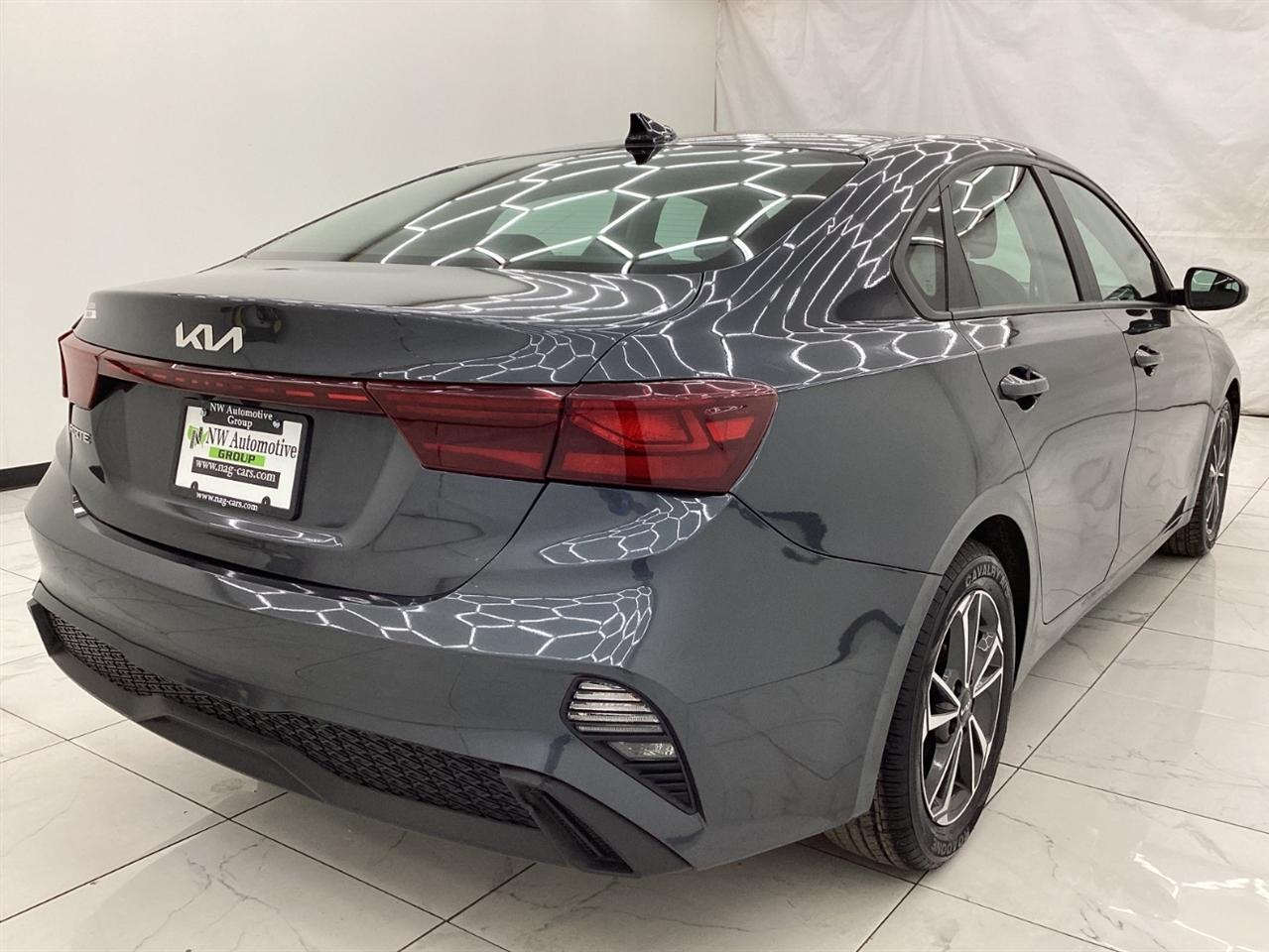 Kia Forte LXS IVT 2023