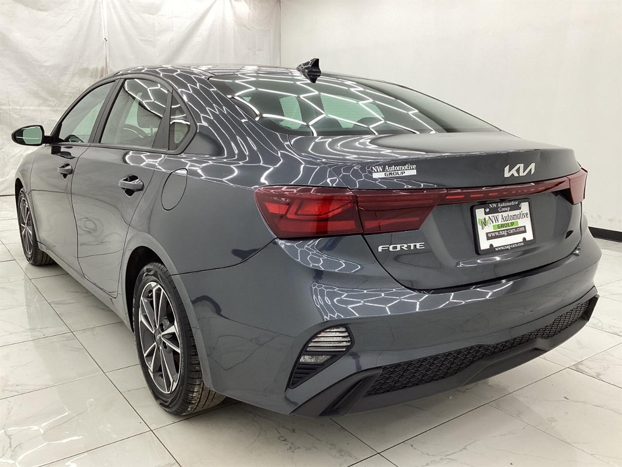 Kia Forte LXS IVT 2023