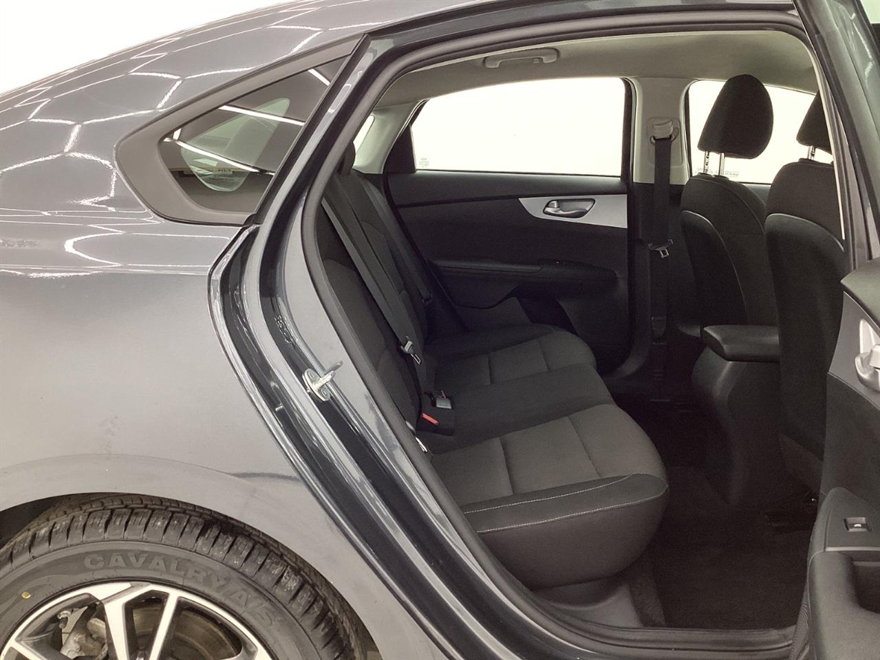 Kia Forte LXS IVT 2023