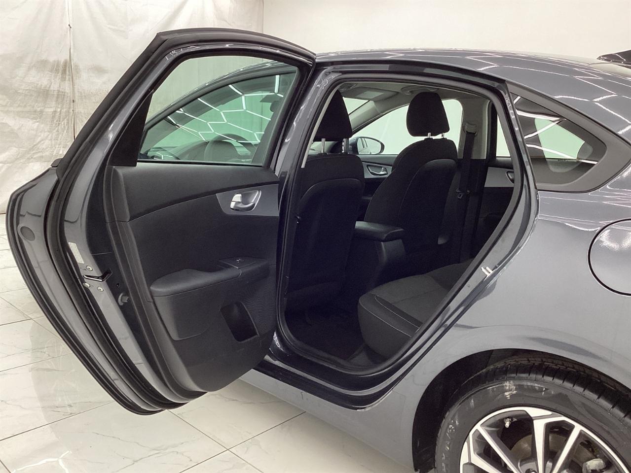 Kia Forte LXS IVT 2023